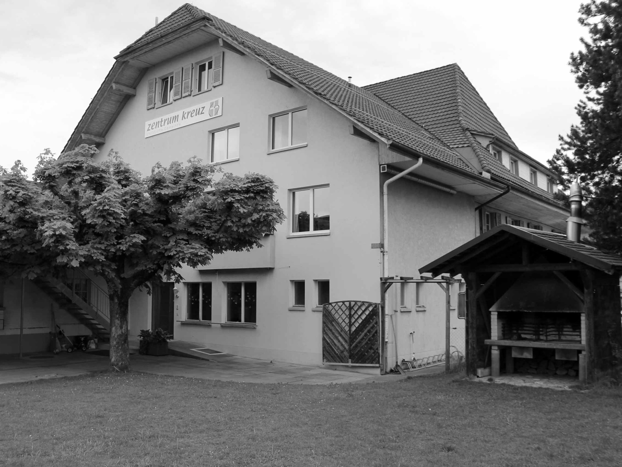 Frontansicht Gemeindehaus